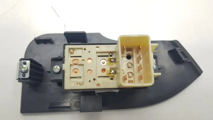 Chevrolet Captiva (2006 - 2011) 201003485 Кнопка стеклоподъемников — фото 4