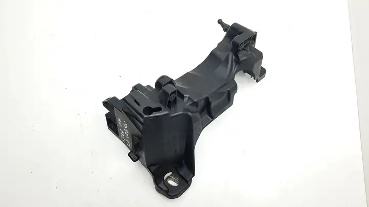 Ford Kuga I (2008 - 2012) 9674482280 Прочие детали моторного отсека — фото 1