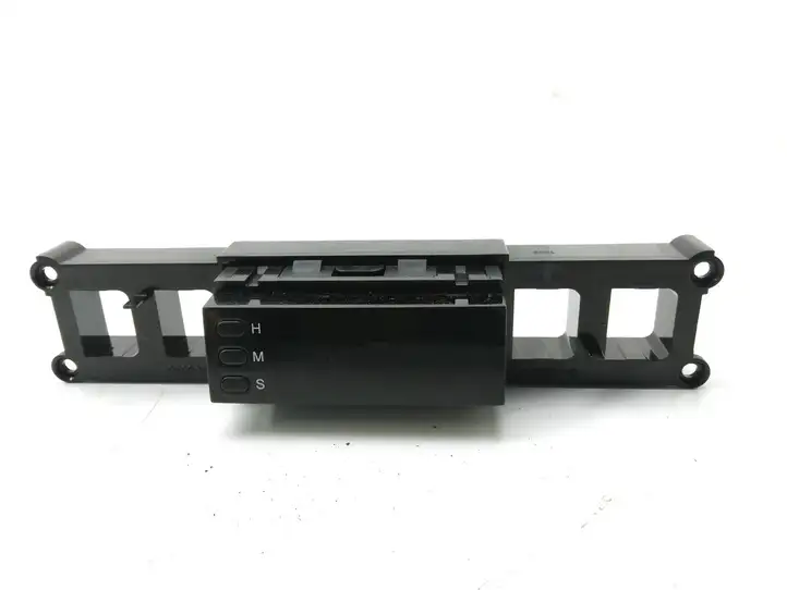 Chevrolet Captiva (2006 - 2011) 96628249 Часы — фото 1