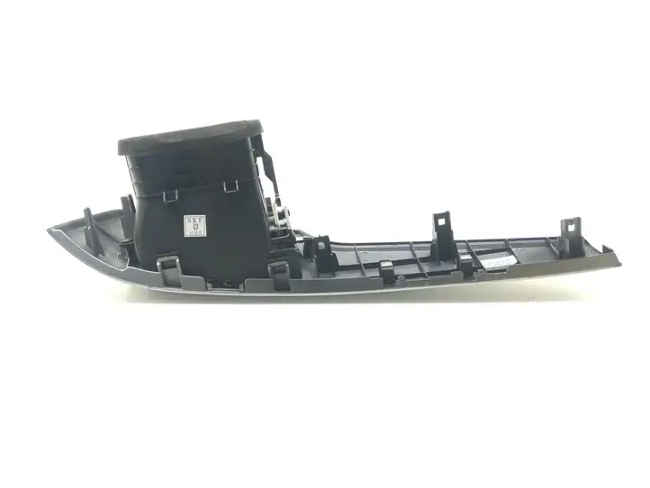 Chevrolet Captiva (2006 - 2011) 96630044 Центральный воздушный дефлектор — фото 6