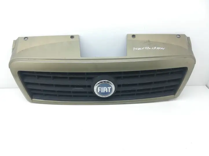 Fiat Doblo (2000 - 2009) 901030223071 Верхняя решетка радиатора — фото 1
