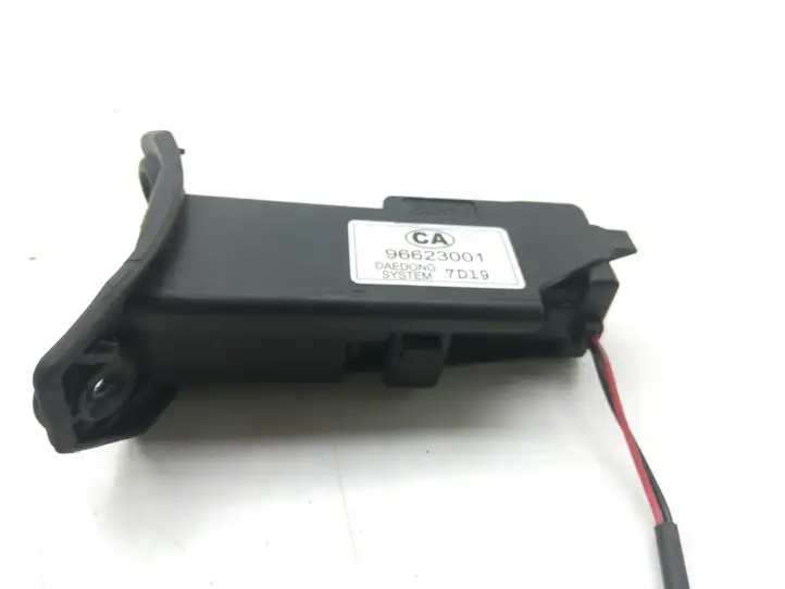 Chevrolet Captiva (2006 - 2011) 96623001 Замок крышки топливного бака — фото 4
