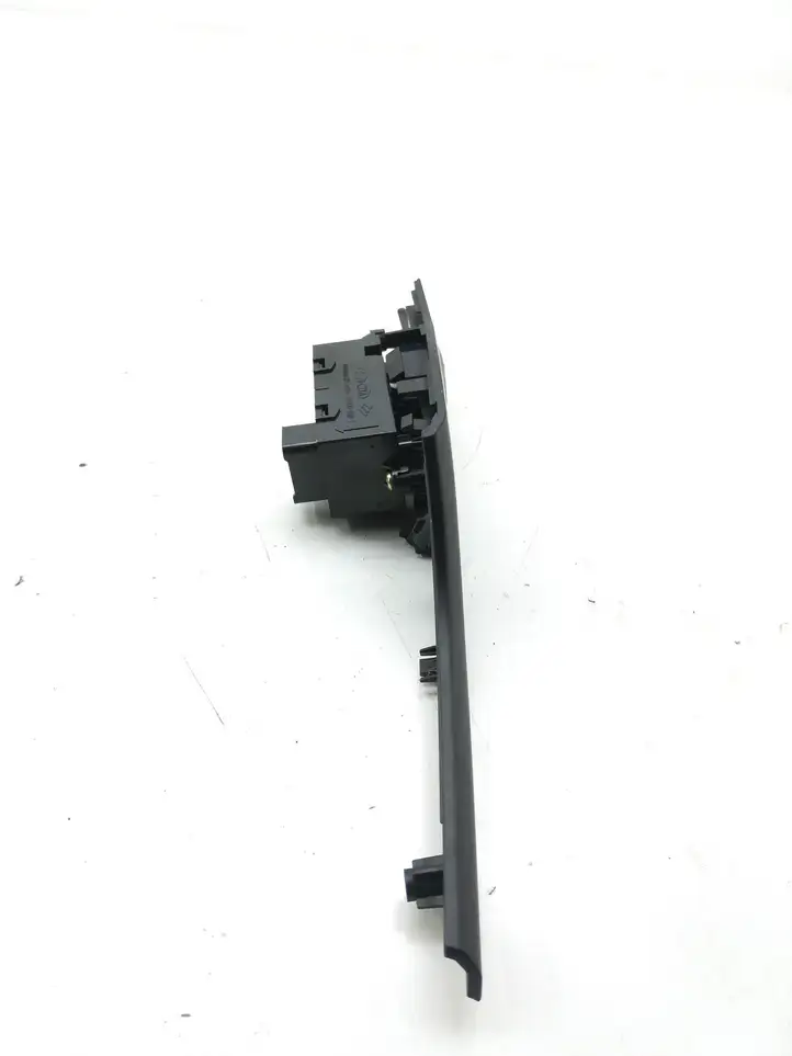 Hyundai i40 (2011 - ) 935803Z050 Блок кнопок стеклоподъемников — фото 3