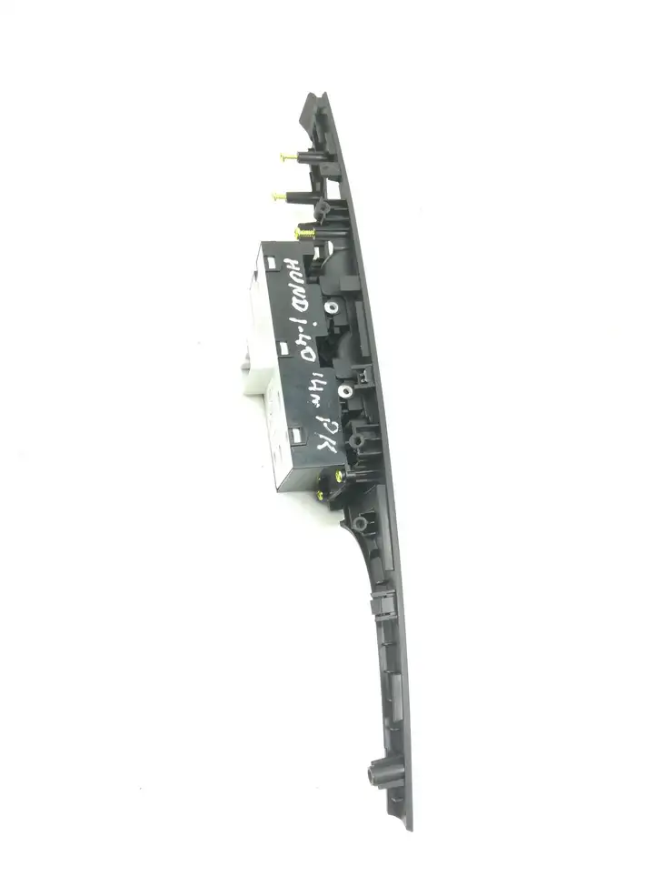Hyundai i40 (2011 - ) 935703Z300 Кнопка стеклоподъемников — фото 3