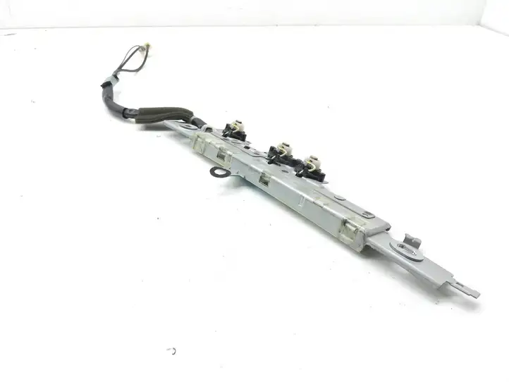 Lexus IS 220D-250-350 (2005 - 2010) 8630053160 Усилитель антенны — фото 3