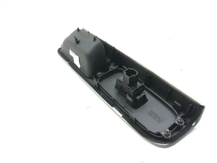 Volvo V50 (2004 - 2008) 8663817 Кнопка стеклоподъемников — фото 4