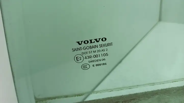 Volvo V50 (2004 - 2008) Стекло задней двери — фото 2