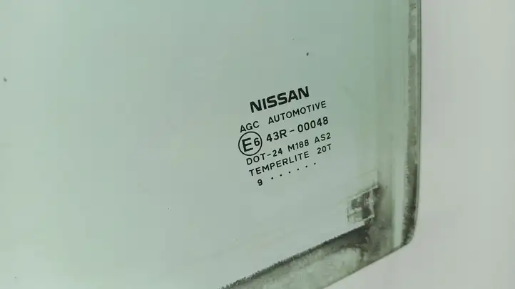 Nissan Qashqai (2006 - 2010) Стекло задней двери — фото 2