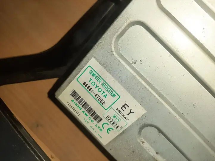 Toyota Prius (XW20) (2003 - 2009) 8684147050 Навигационный привод CD/DVD — фото 2