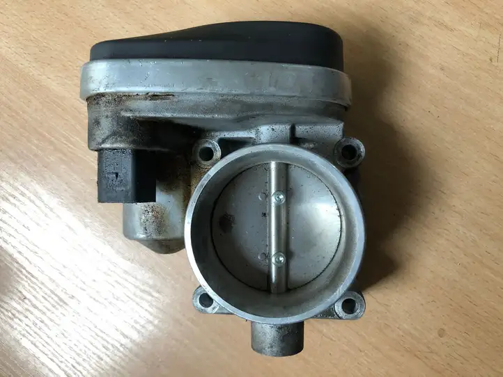 Jeep Cherokee (2001 - 2007) 987076458 Дроссельная заслонка — фото 1
