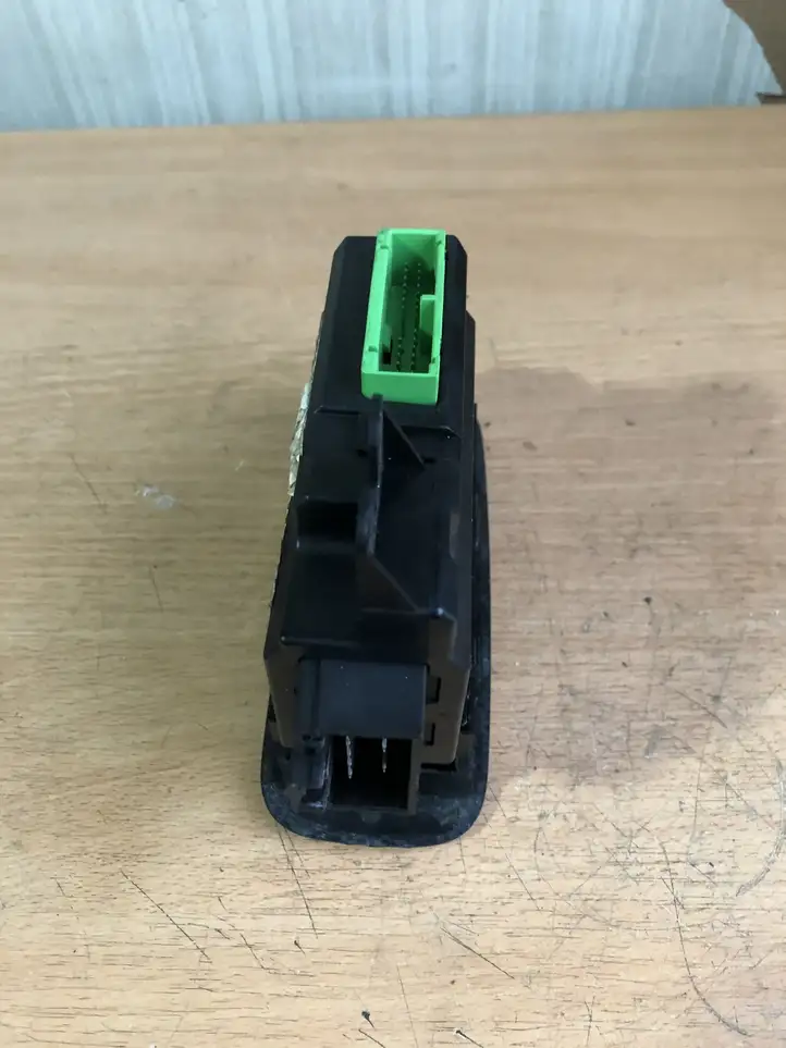 Volvo S60 (2004 - 2010) 30739980 Кнопка стеклоподъемников — фото 2