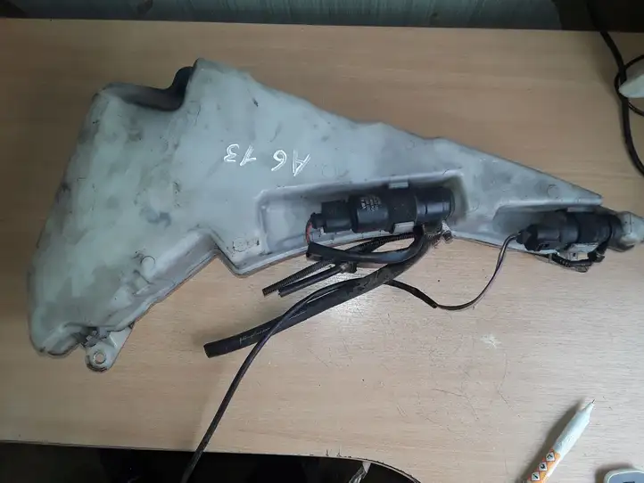 Audi A6 S6 C6 4F (2008 - 2011) 4F0955453 Бачок омывателя стекла — фото 1