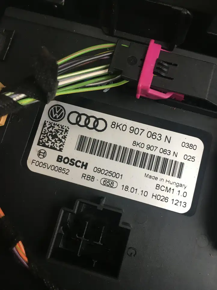 Audi A5 8T 8F (2007 - 2011) 8K0907063N Модуль комфорта — фото 3