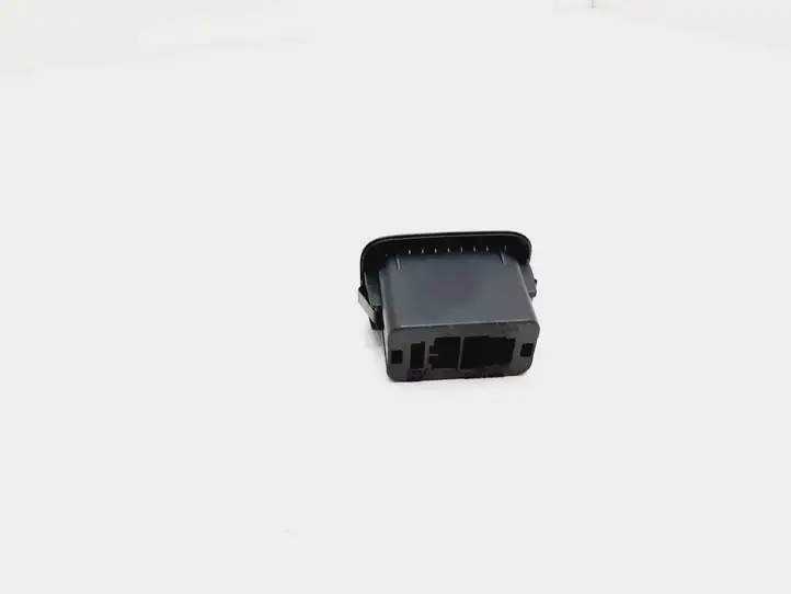 Volvo XC60 (2008 - 2013) 31264960 Кнопка закрытия крышки багажника — фото 2
