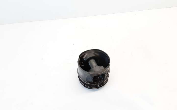BMW 5 E60 E61 (2004 - 2010)  0840BB Поршень (поршни)