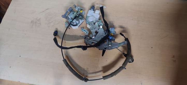 Dacia Dokker (2012 - 2019)   Замок раздвижной двери