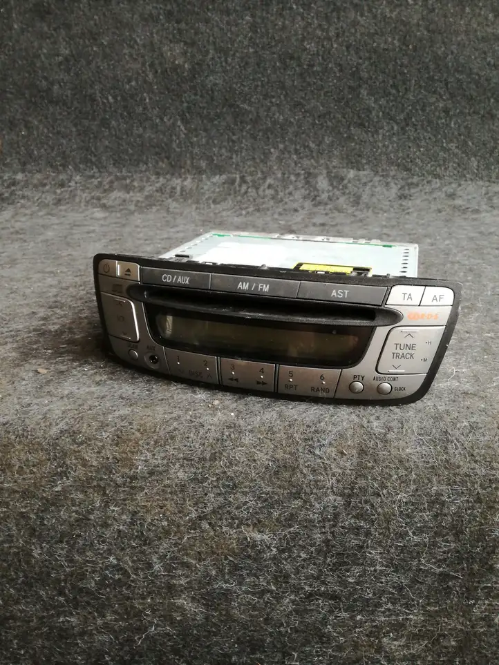 Toyota Aygo AB10 (2005 - 2008) 861200H010 Магнитола / мультимедийная система — фото 1