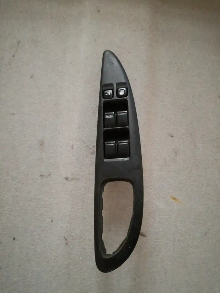 Nissan Primera (2001 - 2008) 25401AV640 Блок кнопок стеклоподъемников — фото 1