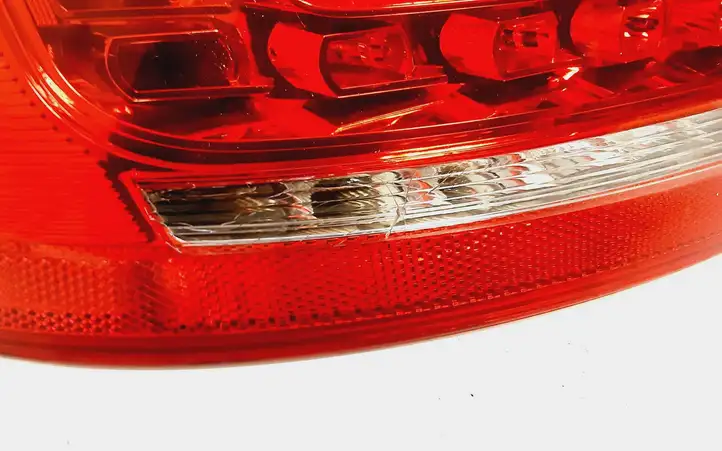 Audi A4 S4 B8 8K (2007 - 2011) 8K5945095L Задний фонарь в кузове — фото 3
