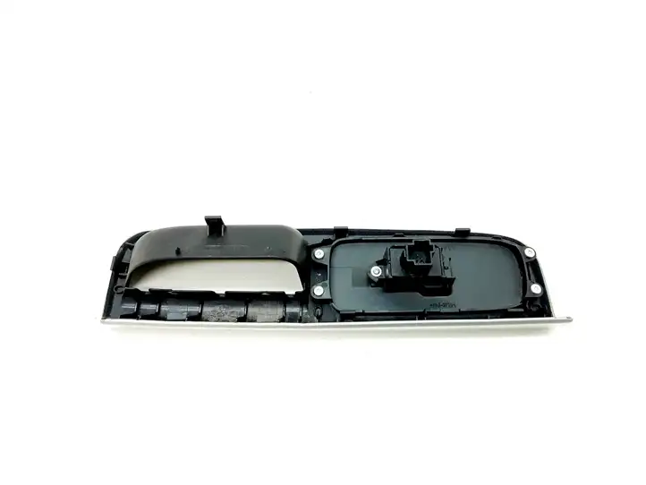 Volvo V50 (2004 - 2008) 8663815 Кнопка стеклоподъемников — фото 2