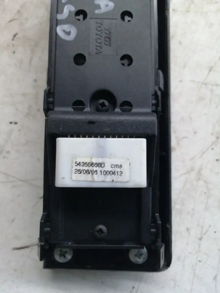 Toyota Corolla Verso AR10 (2004 - 2009) 37074C285C06 Блок кнопок стеклоподъемников — фото 3