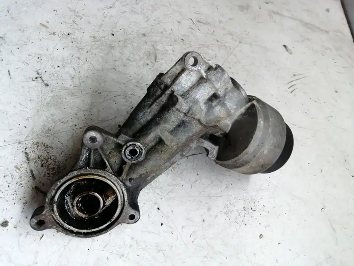 Peugeot 307 CC (2001 - 2005) 9659102880 Кронштейн масляного фильтра — фото 3