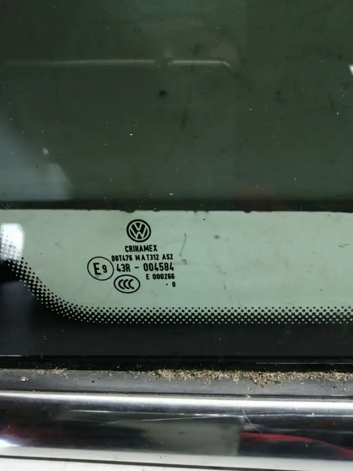 Volkswagen Golf VI (2009 - 2013) 1K9845297AB Заднее боковое стекло — фото 3