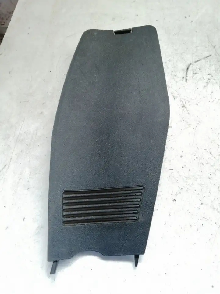 Toyota Corolla Verso AR10 (2004 - 2009) 647460F011 Прочая отделка багажника — фото 1