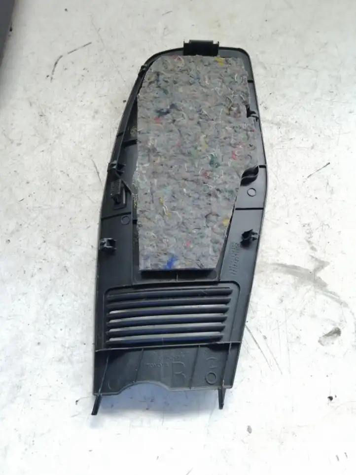 Toyota Corolla Verso AR10 (2004 - 2009) 647450F011 Прочая отделка багажника — фото 3
