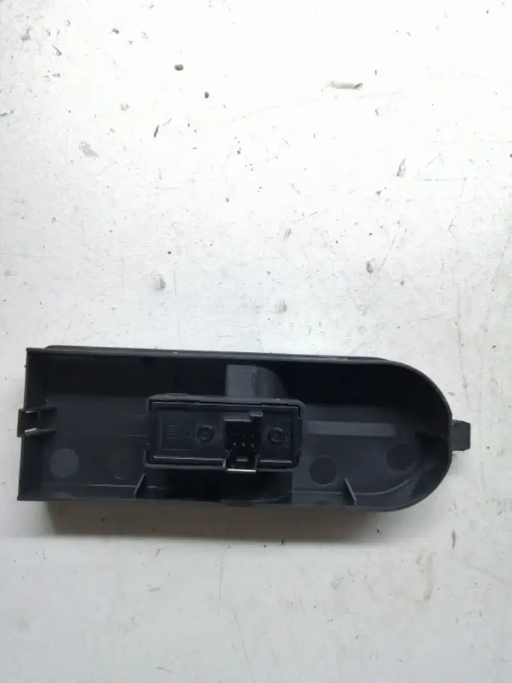 Opel Zafira B (2003 - 2006) 13228709 Кнопка стеклоподъемников — фото 3