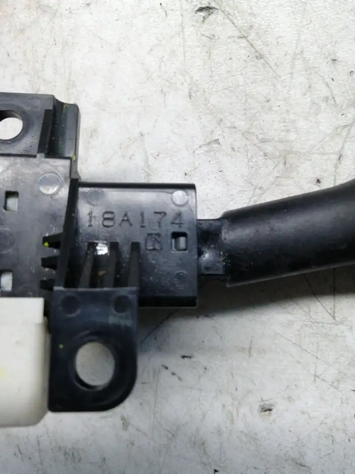 Toyota Corolla Verso AR10 (2004 - 2009) 18A174 Переключатель круиз-контроля — фото 3