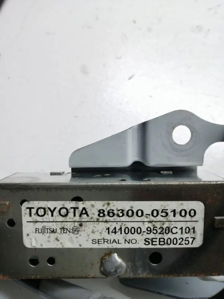 Toyota Avensis T250 (2006 - 2009) 8630005100 Усилитель антенны — фото 2