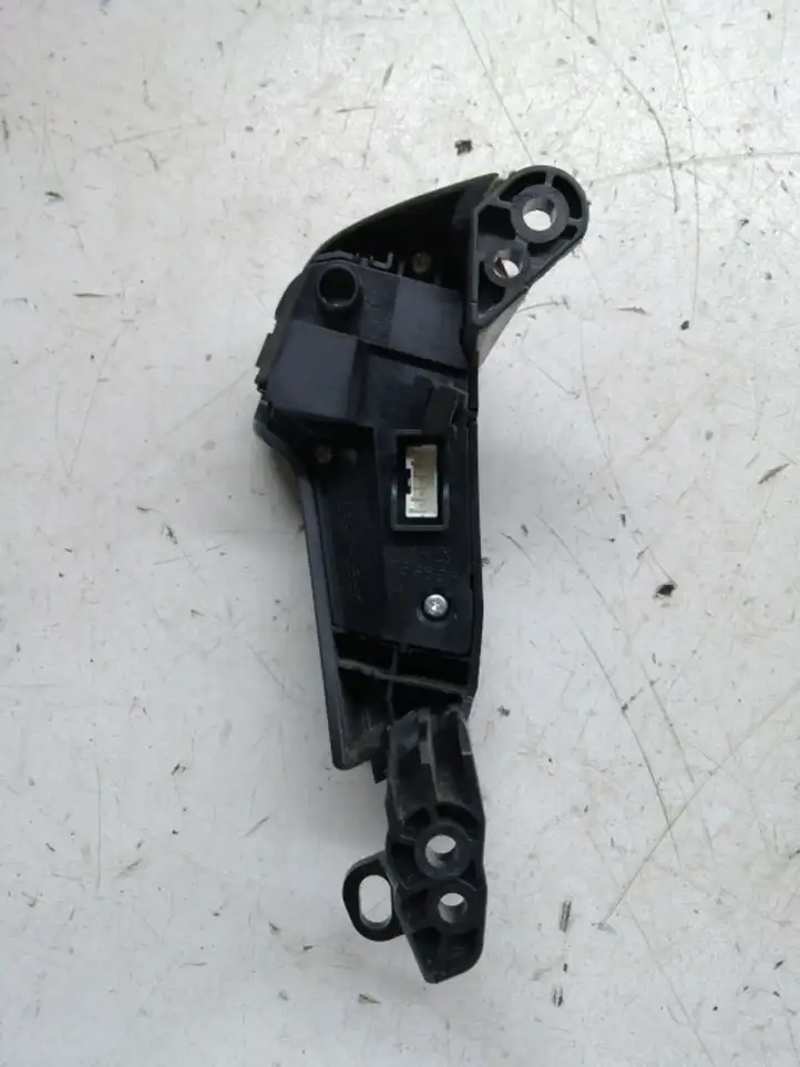 Toyota Avensis T250 (2006 - 2009) 75B596 Кнопки на рулевом колесе — фото 2