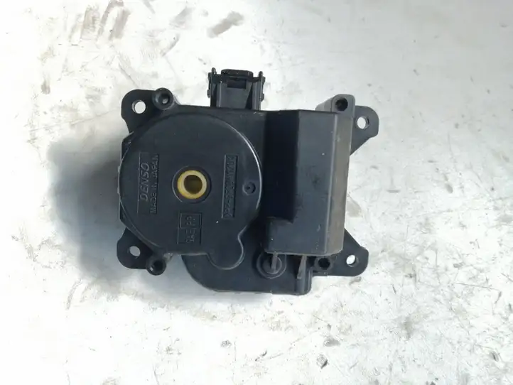 Toyota Avensis Verso (2001 - 2004) 0637008580 Двигатель задвижки потока воздуха — фото 3