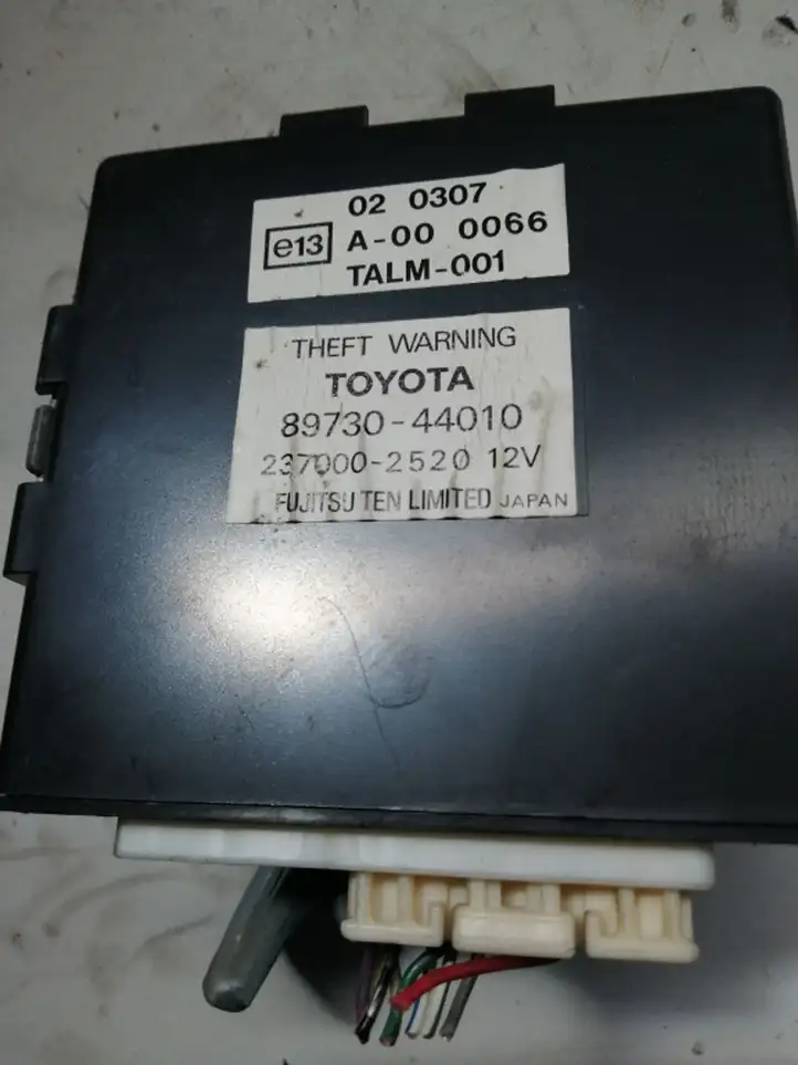 Toyota Avensis Verso (2001 - 2004) 8973044010 Блок управления сигнализацией — фото 2