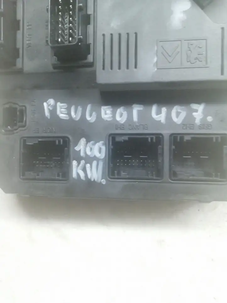 Peugeot 407 (2004 - 2011) 9655221080 Модуль комфорта — фото 2