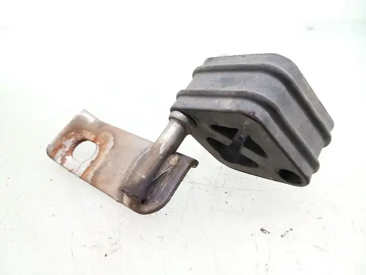 BMW 1 E81 E87 (2004 - 2011) 7564199 Кронштейн глушителя — фото 1