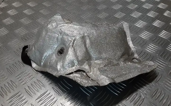 BMW 3 F30 F35 F31 (2012 - 2018)   Теплоизоляция (теплозащита)