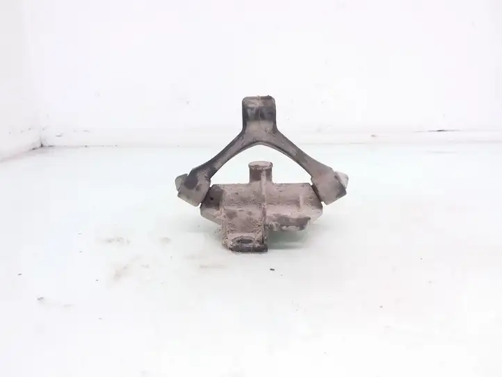 Volkswagen PASSAT B5.5 (2001 - 2005) 4B0253663D Кронштейн глушителя — фото 1