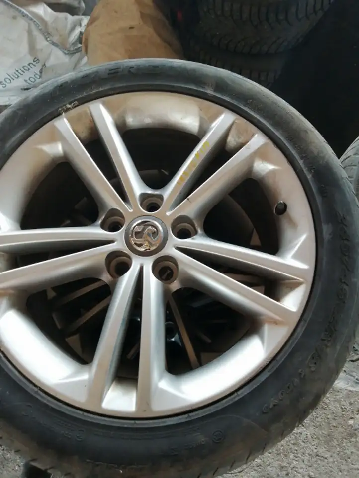 Opel Insignia A (2008 - 2017) Летняя шина R18 — фото 2