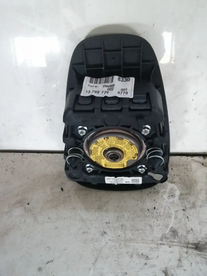 Opel Astra J (2009 - 2012) 25RR8B002 Подушка безопасности руля — фото 2