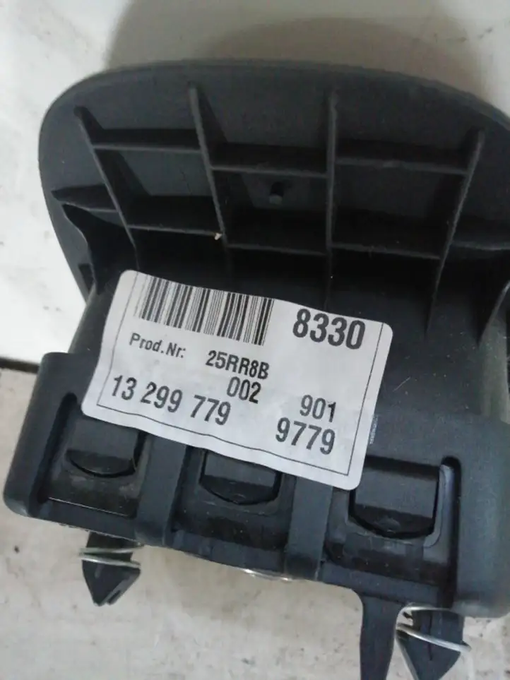 Opel Astra J (2009 - 2012) 25RR8B002 Подушка безопасности руля — фото 3
