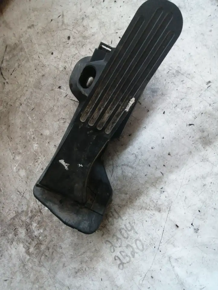 Volkswagen Golf VI (2009 - 2013) 74390500 Педаль акселератора — фото 1