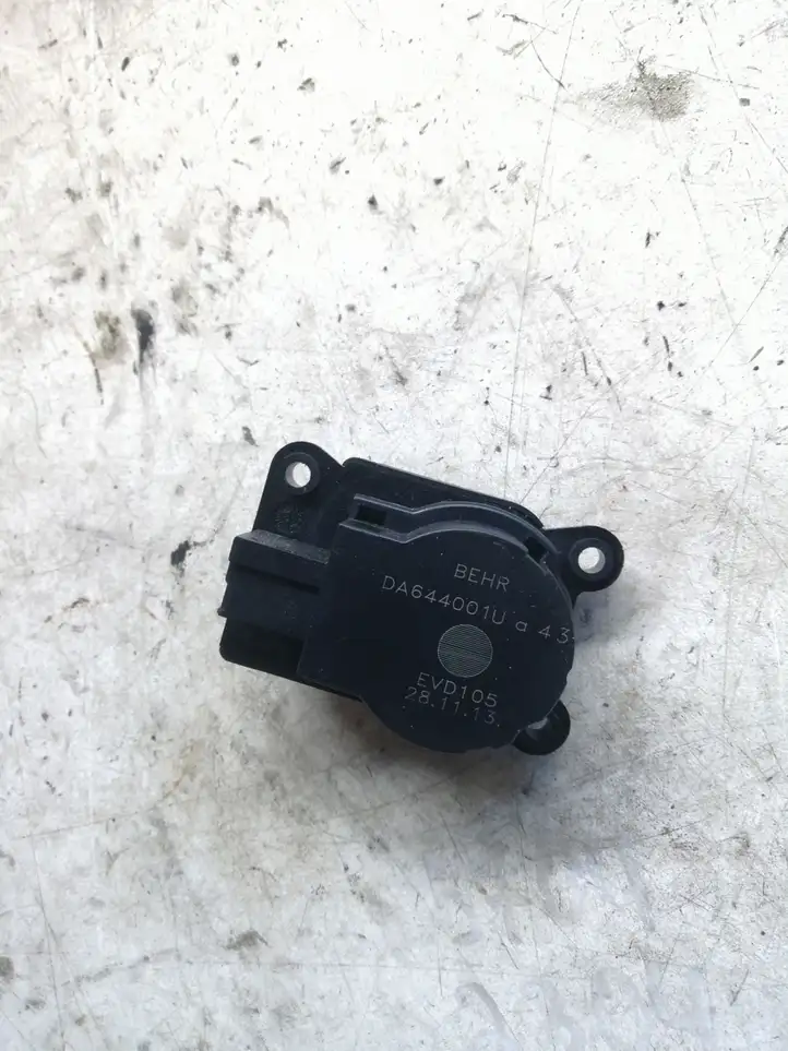 Opel Astra J (2009 - 2012) 410473243 Двигатель задвижки потока воздуха — фото 1