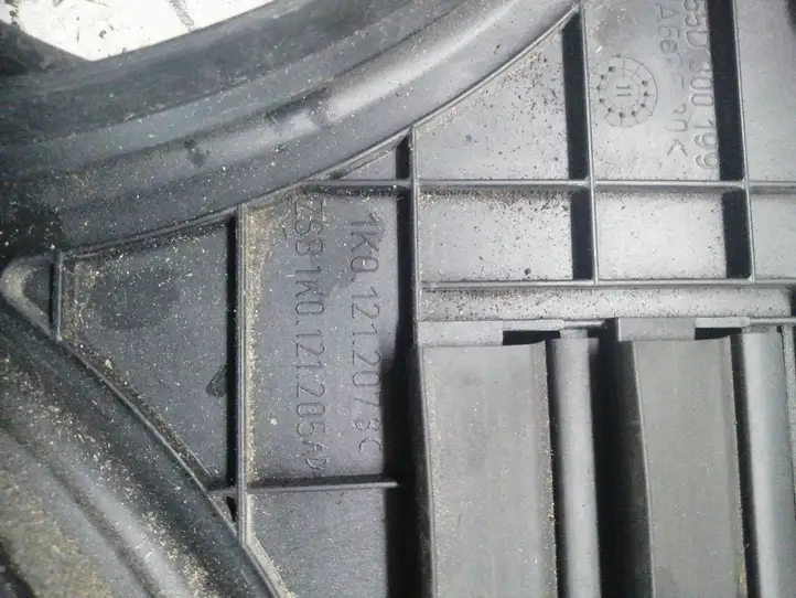 Volkswagen Golf VI (2009 - 2013) 1K0121223 Дифузор радиатора — фото 2