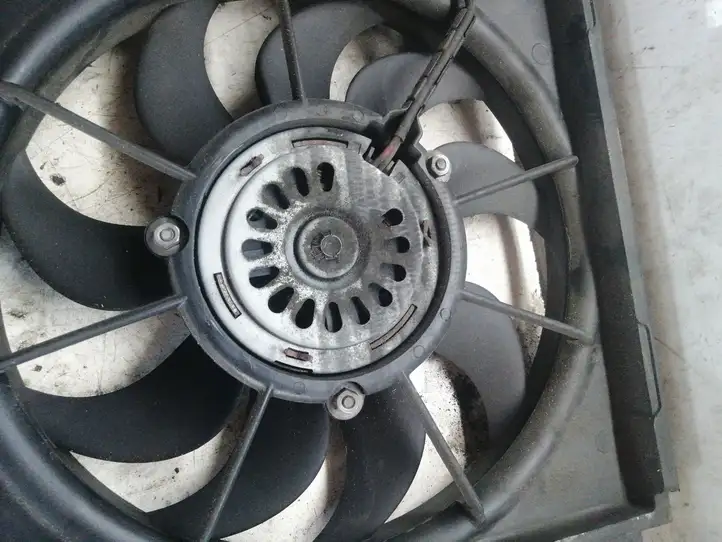 Volkswagen Golf VI (2009 - 2013) 1K0121223 Дифузор радиатора — фото 3