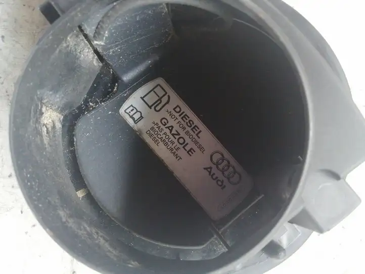 Audi A3/S3 8P (2008 - 2013) 8P0809999F Крышка топливного бака — фото 2