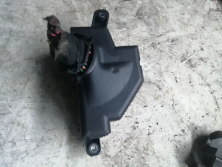Audi A3/S3 8P (2008 - 2013) 02090905677 Блок предохранителей — фото 2