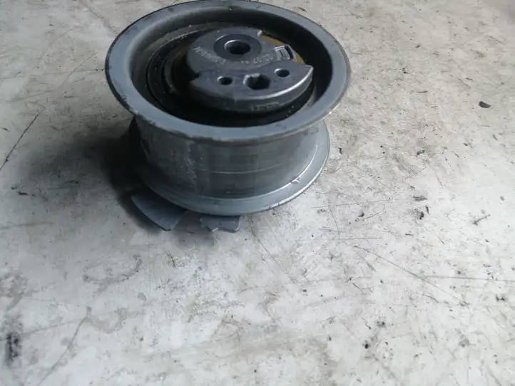 Audi A3/S3 8P (2008 - 2013) 03L109243A Натяжитель ремня ГРМ — фото 4