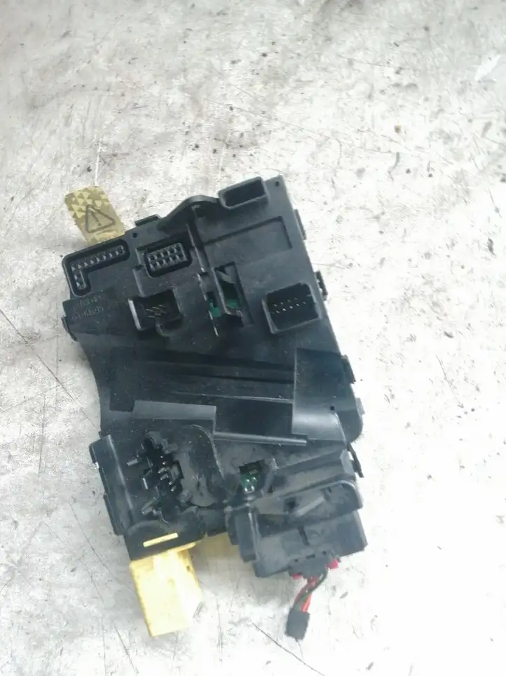 Audi A3/S3 8P (2008 - 2013) 8P0953549K Датчик угла поворота руля — фото 2